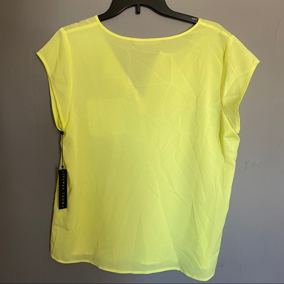 Ivanka Trump Top - Picture 2 of 3